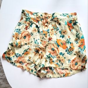 NEW ZARA shorts, Size XS